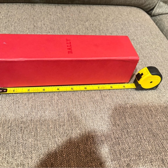 💄 Bally Makeup Travel Bag with Gift Box (Burgundy) - Picture 8 of 9